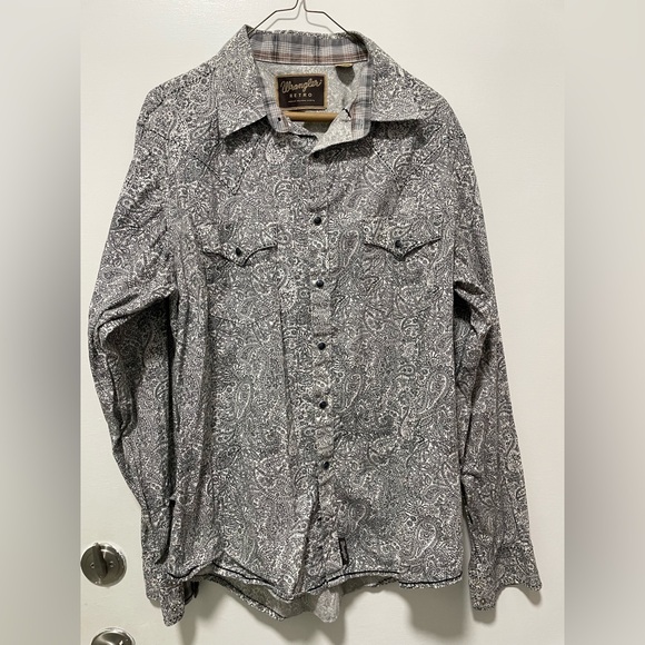 Wrangler retro Black and White pearl snap Paisley Shirt - Picture 1 of 6